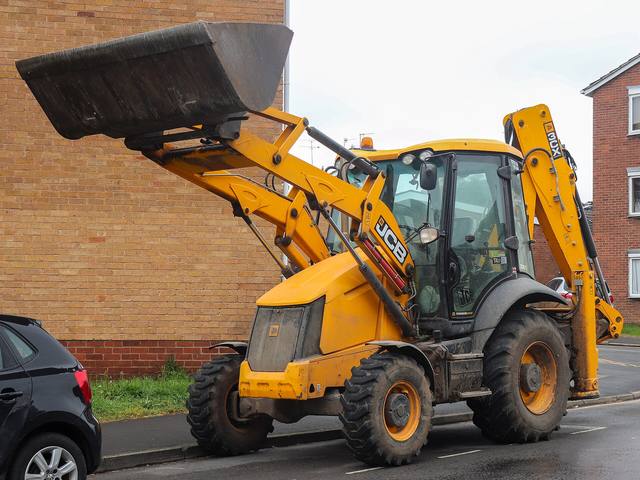 Backhoe loader (JCB 3CX/3DX class)