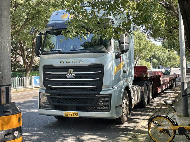Flatbed trailer 40ft tri-axle, new