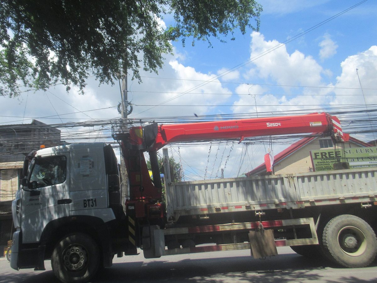 Hiab / truck-mounted crane 10t