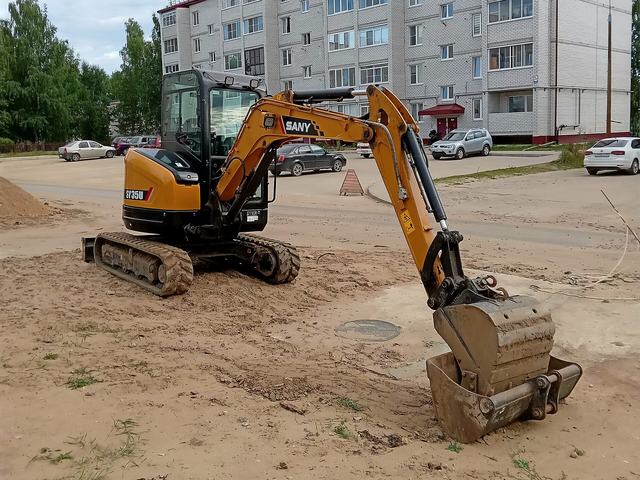 Mini excavator 3-5t