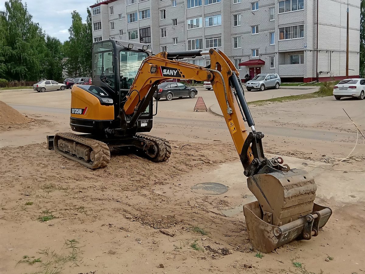Mini excavator 3-5t